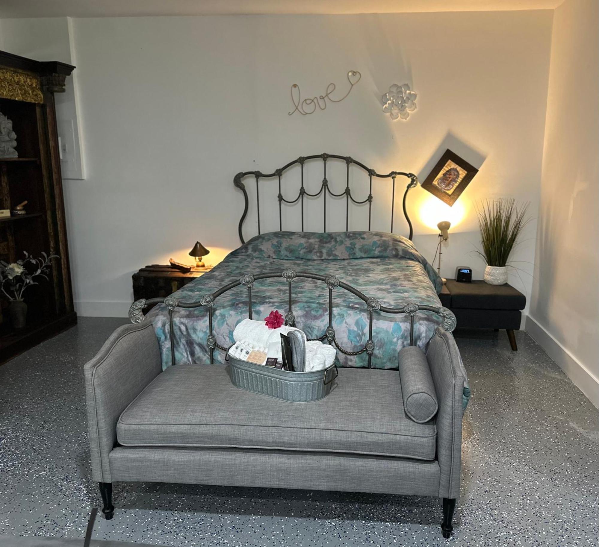 Flora'S Garden Apartment/Studio North Miami Bagian luar foto